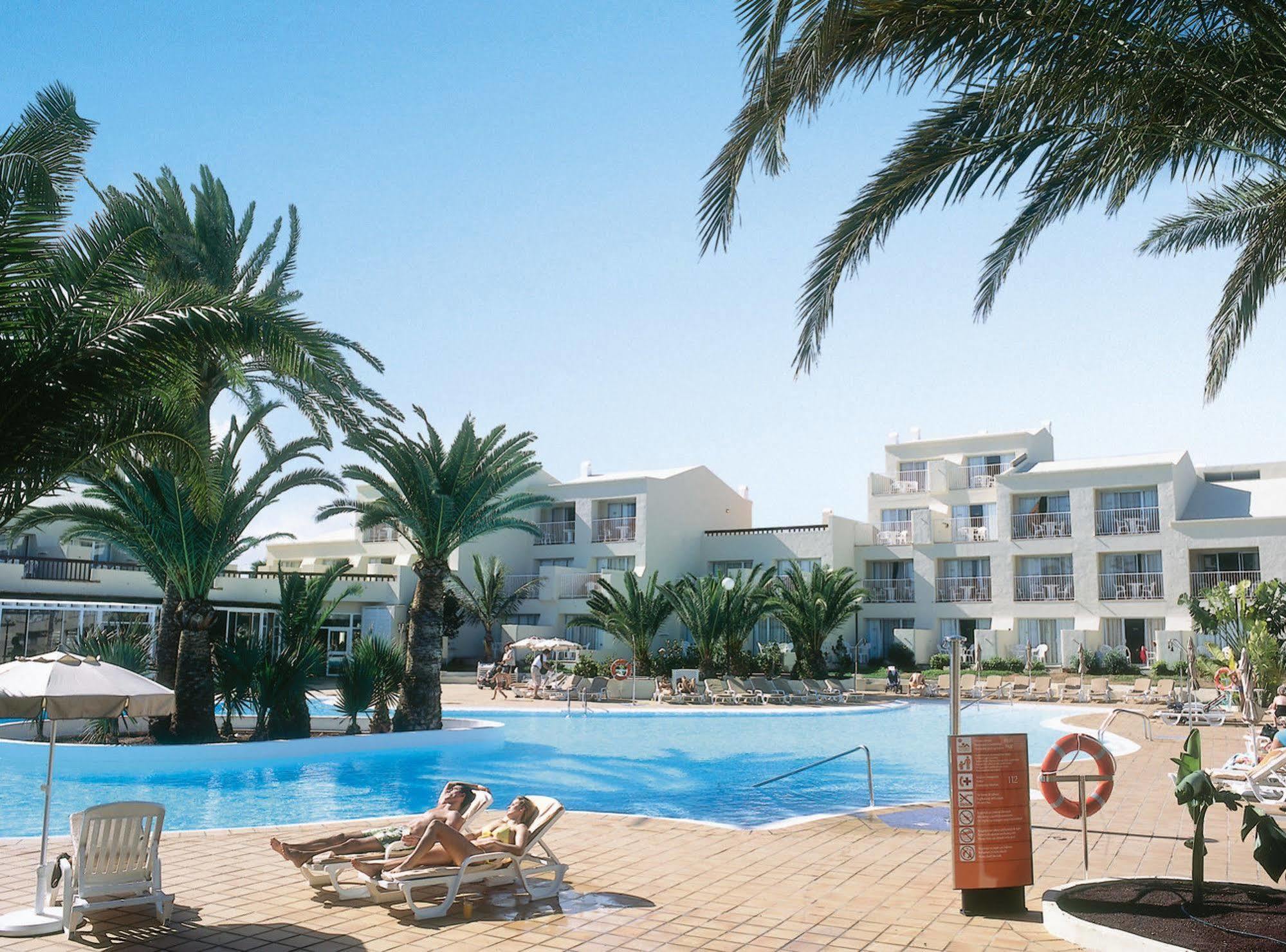 Hotel Riu Oliva Beach Resort Коральео Экстерьер фото